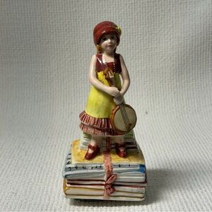 1995 Geo Lefton Sweet Georgia Brown Girl with Banjo Music Box Rare